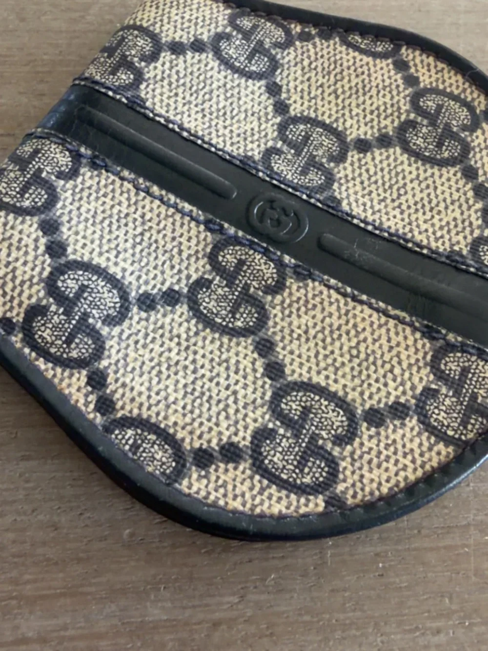 Gucci Beige and Black GG Monogram Coin Case - Picture 3 of 8